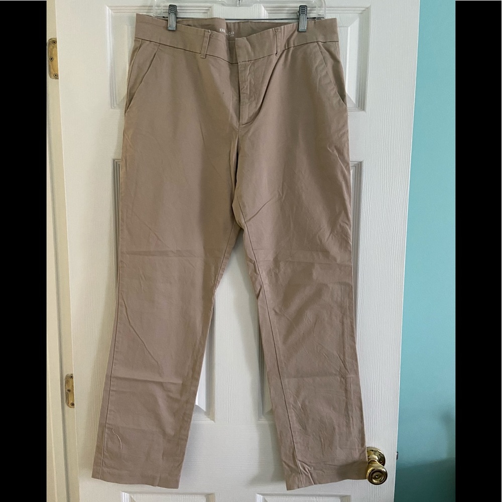 GAP women’s khakis size 10